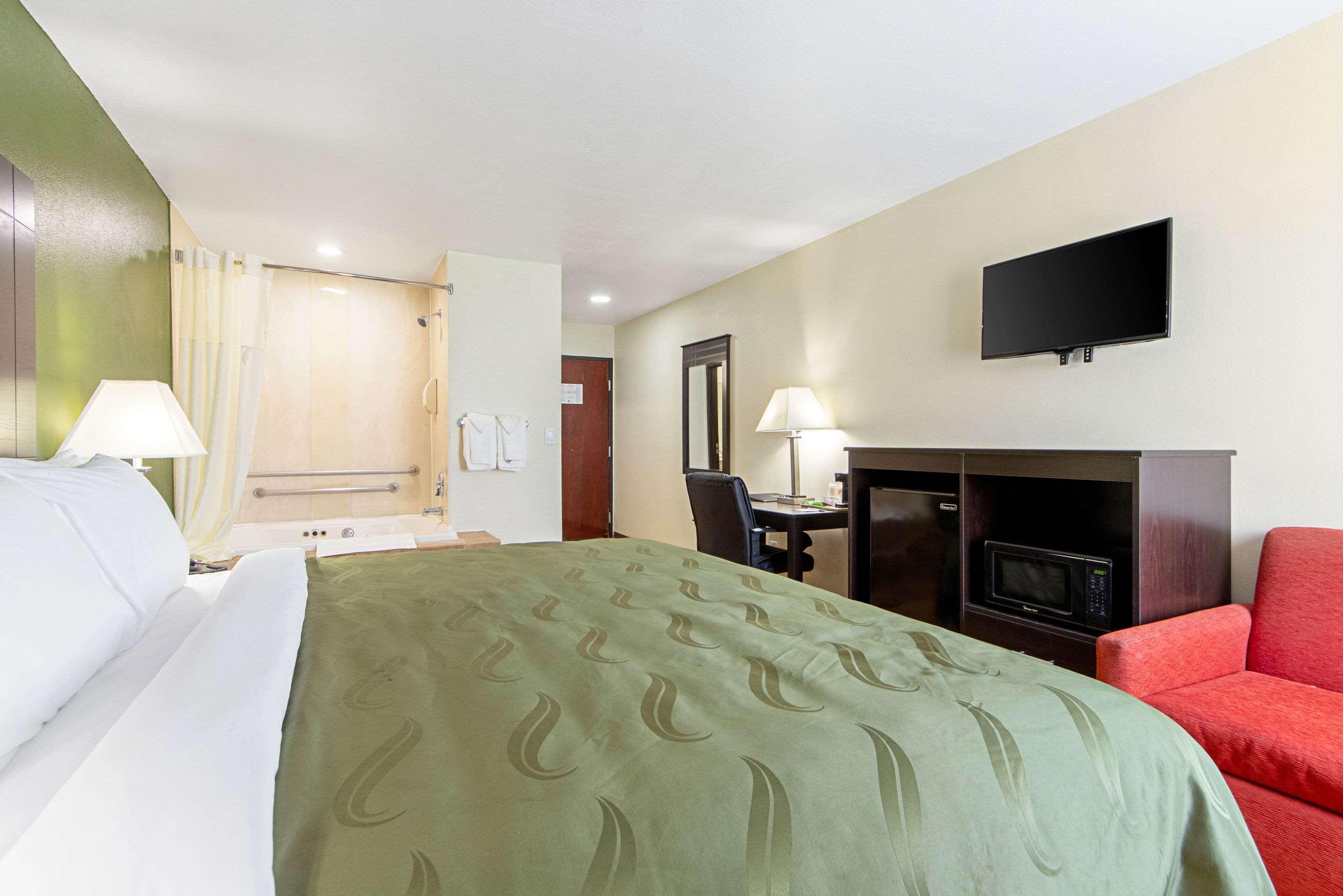 Quality Inn Greenville I-30 Exterior photo